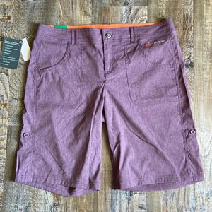 Cloudveil  | Woven Roll-Up Shorts